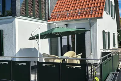 Image de Bright 87 sqm with Rhön view & sun terrace, city bus & A7 connection