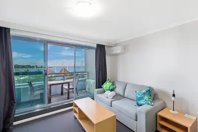 Image de The Entrance Waterfront Apartment 111