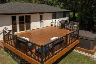 Image de Hot Tub, Game Room, Kayaks, Pool Table, Disk Golf, Great Fishing!