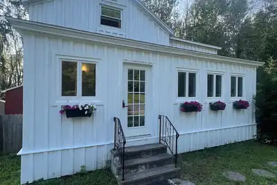 Image de Charming 3-Bedroom Farmhouse Getaway: Cozy Comfort in Skaneateles