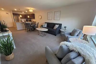 Image de 2-Bedroom apartment in Fenton, Mi with Wi-Fi, Fitness Center, & in-unit Laundry!