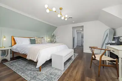 Image de Private family-friendly suite w/ playroom at boutique inn!