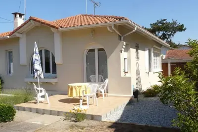 Image de Maison landaise à 50m de la plage abrité du courant, idéal en famille.
