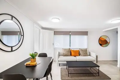 Image de Riches Serendipity Home with Parking and Wi-fi