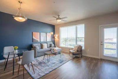 Image de Prime Spot Apt  | Pool, Gym, Balcony, W/D, Parking