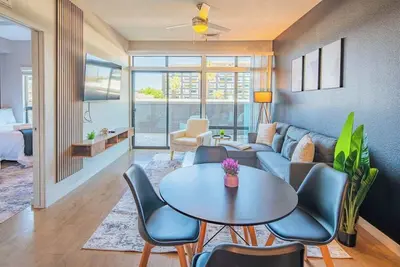 Image de Dt Phx Apt | Balcony, W/D Gym, Pool & Parking