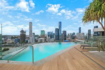 Image de Above Brisbane King Suite with Rooftop Pool Deck