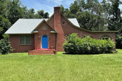Image de Family Friendly! Private Full House 20 minutes to Fsu
