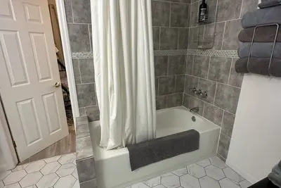 Image de 2-bedroom vacation home 8 minutes from lovely Philadelphia Attractions