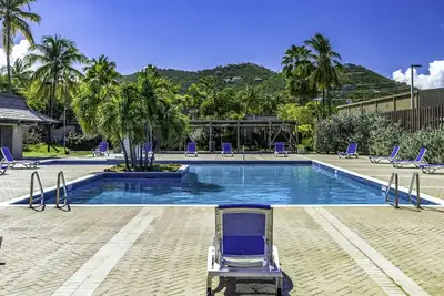 Image de Pineapple Village 3208 - beautiful, newly remodeled 2br condo- walk to Coki beach - sleeps 6!