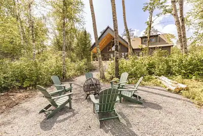 Image de Aurora Lakeside Retreat