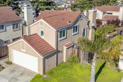 Image de Succulents & Seashells – Coastal Paradise by Beach