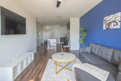 Image de Heart of Tempe 1bd with Pool Gym Parking!