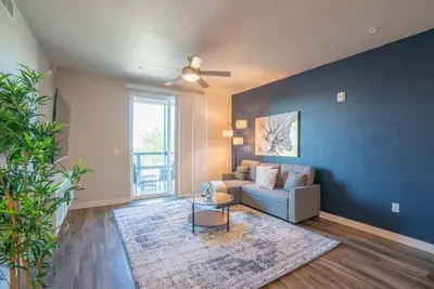 Image de Heart of Tempe | Balcony, Pool, Gym, W/D, Parking