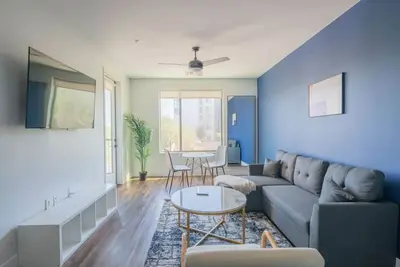 Image de Chic 1br in Downtown Tempe | Pool & Parking