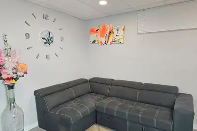 Image de Charming 2-Bedroom Retreat in Tranquil Bonavista Area