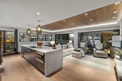 Image de Luxe Vail Mountain Escape - 3 Bed Altus Condo, Incredible Vail Views