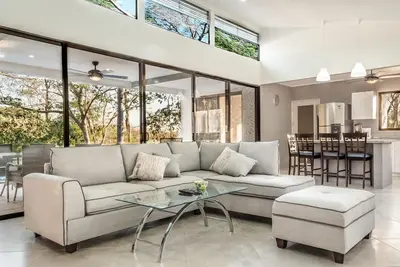 Jungle Villa Near The Beach