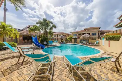 Image de New 2br 2ba @ Gated Community w/ Pool @ Palm Beach