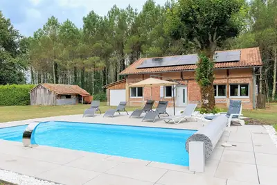 Image de Évasion à La Résinière : havre de tranquillité à Magescq avec piscine et tout le confort moderne