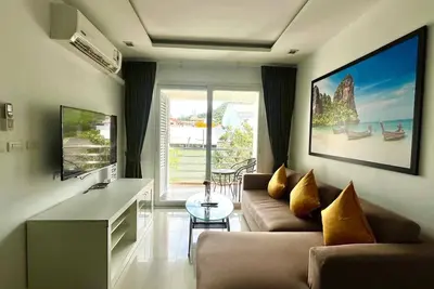 Image de 6-17 - Condo 2 chambres avec balcon et piscine partagée