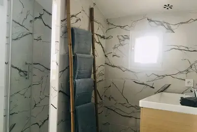 Image de Maison de ville à Enghien les Bains (avec son casino) à 10mn de Paris en train.