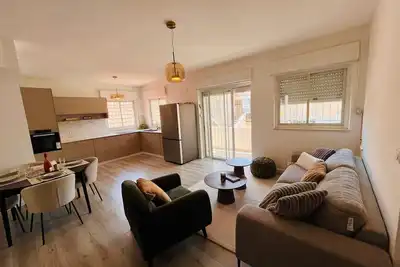 Image de The Emek Refaim: 3 Bedrooms/2 Bathrooms Vacation Rental In the German Colony