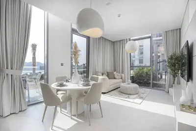 Image de Crystal water lagoon living in District One