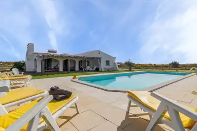 Maison de vacances 'Casa Maria D'Almeida' avec piscine privée, Wi-Fi et climatisation