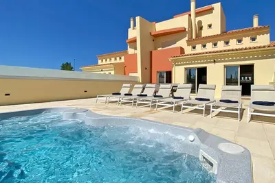 Image de Fantastic Villa: Heated Private Pool, Bbq, A/C and Wi-Fi!