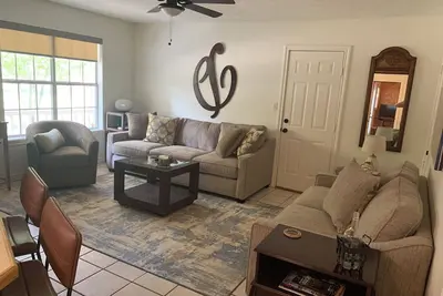 Image de \nNext to Texas A&M, Bringle Lake, Park, Hike, Bike, Golf Ranch, 7 min to Hospital