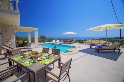 Image de Villa Pangea Ion - Trois Chambres Villa, Couchages 6