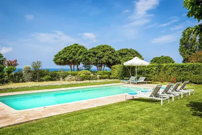 Image de Villa Dionysus - Quatre Chambres Villa, Couchages 8