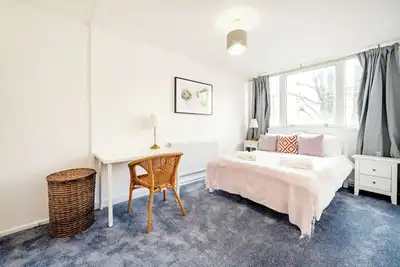 Image de Nice 3 Bed Flat near Paddington