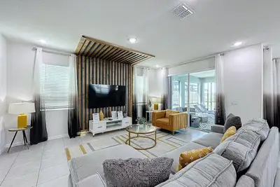 Image de Luxury 6 Bed Villa with Pool/Spa, Game Room & Resort Clubhouse - Minutes to Disney