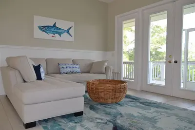 Beach House: 3-bedroom house with beach access