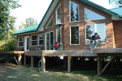 Image de Charming 4-bedroom island cottage on Low with WiFi. Must have your own boat.