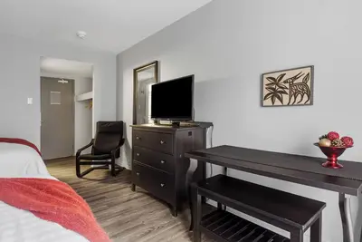 Image de Restauparc Motel - 2 Double Bed & Kitchenette & Private Washroom