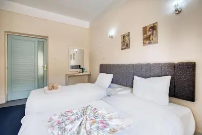 Image de Deluxe Double or Twin Room with Balcony - Pyramids View