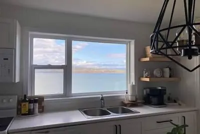 Image de Le coin Zen / waterfront-King bed-dishwasher