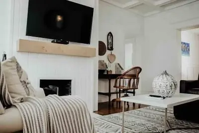 Image de Century charm 1, near downtown and hospital