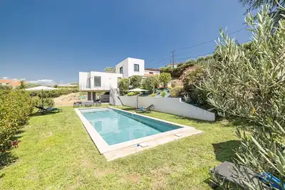 Image de Villa contemporaine Crémat - Piscine - Climatisée