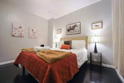 Image de Modern Comfy Home, minutes to Nyc