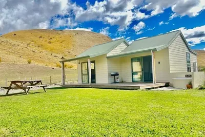 Image de Come and stay at the Enchanted Gold Miners Cottage. A tranquil relaxing break\n\n\n