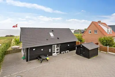 Image de Belle maison à Fur avec sauna