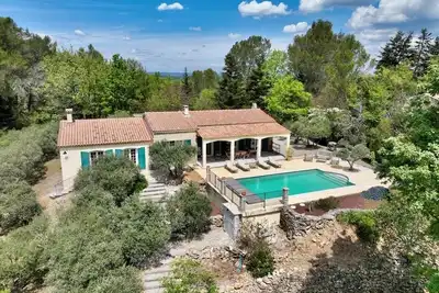 Villa les Restanques * Piscine & Pétanque en Provence