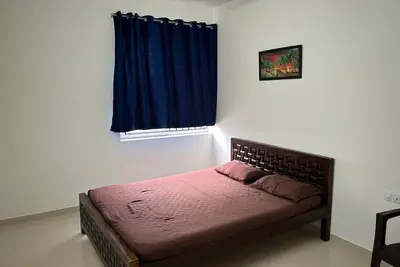 Image de 3-bedroom apartment in delightful Kanathur with Ac, and spacious living area.