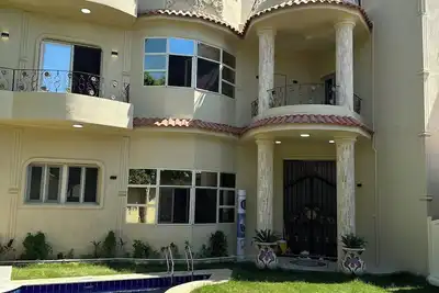 Image de Relaxing villa with private pool and 5 master bedrooms