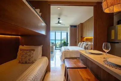 Image de Beachfront Studio, Zantamar 303