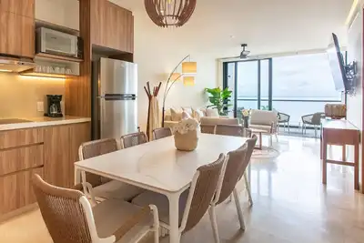Image de Beachfront Condo, Zantamar 205